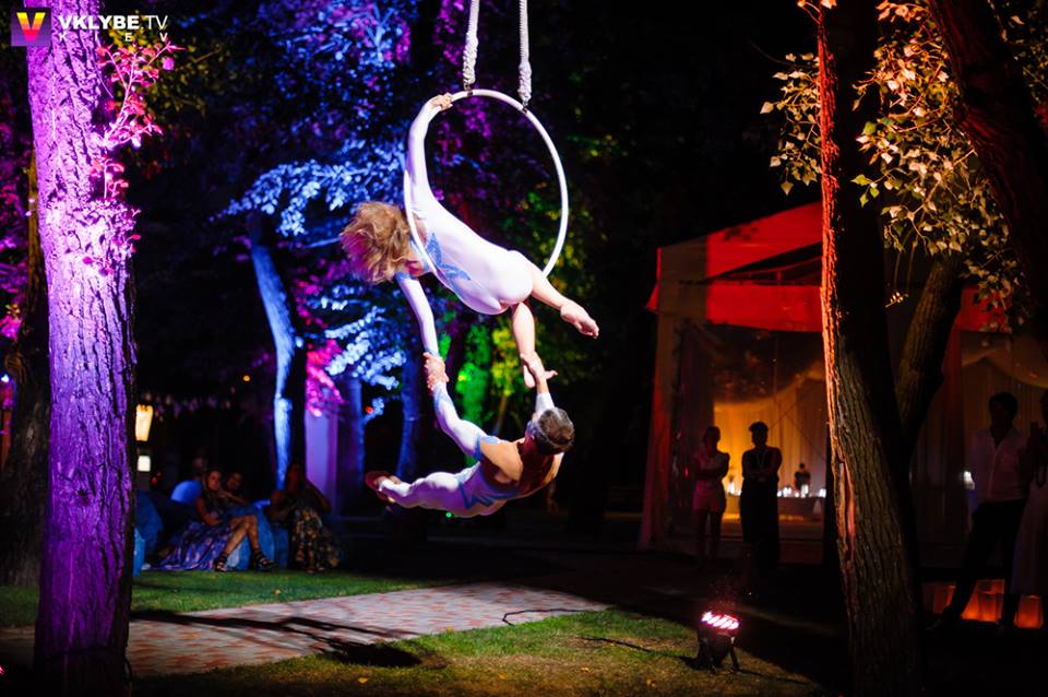 variety performers Aniskin - aerial gymnasts on the hoop act