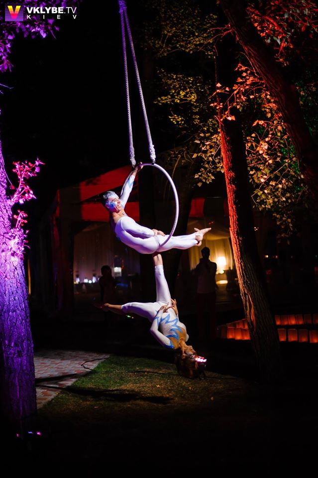 aerial hoop duo - circus performers Aniskin